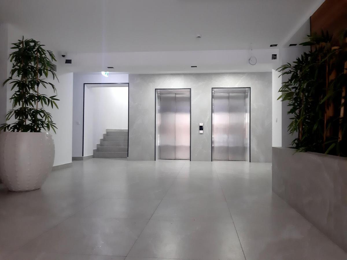 Apartmán Mia!! Self Check-In!! Bukurešť Exteriér fotografie